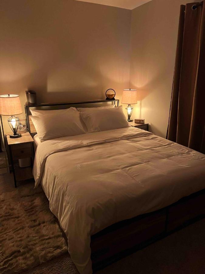 Hometel Premium Guest Suite W/ Private Entrance Ypsilanti Exterior photo